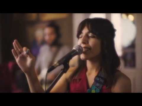 Chelsea Rose "Fallin" live session in Curitiba, Brazil