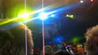 hundred reasons - feed the fire (download fest 2006)