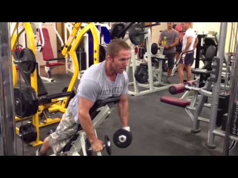 Shoulder training at Pyramid