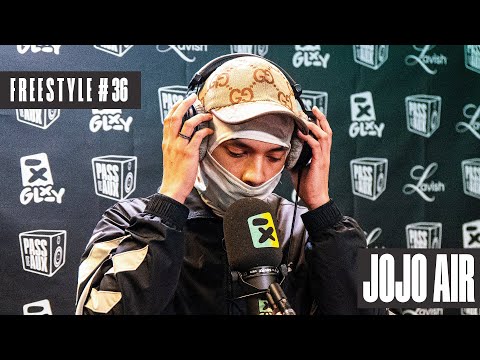 "DIT IS MIJN SH*T, PASS DE AUX NIET" - JOJO AIR brengt bars in Pass De Aux Freestyle