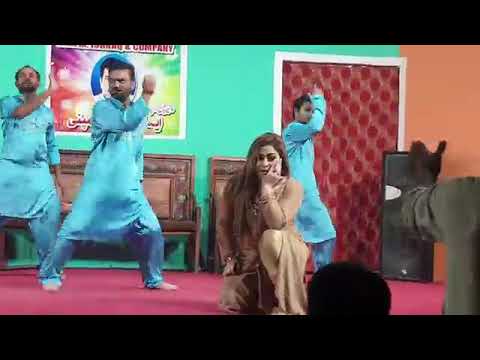 Pyar Wali Khich Aisi seny vich pai Song Hot Mujra by Honey Shahzadi