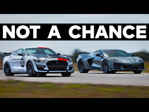 Shelby GT500 vs C8 Z06 // 1200 HP GT500 vs 2023 Corvette Z06 // VENOM 1200 Mustang by Hennessey