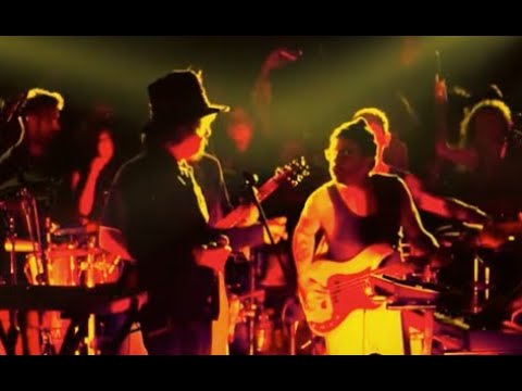 Maxi Trusso - Please Me - junto a El Choque Urbano en Trash