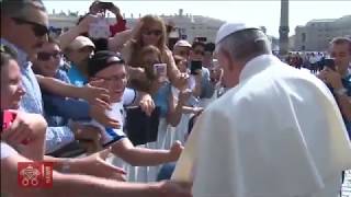 Audiência: a Crisma é a marca indelével que nos une a Cristo