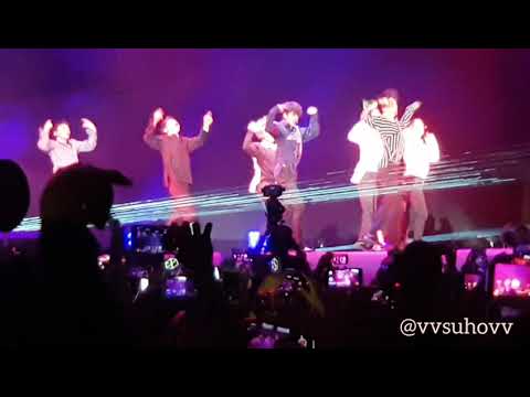 EXO The Eve + Kokobop - SM Town Live in Dubai World Tour  06042018