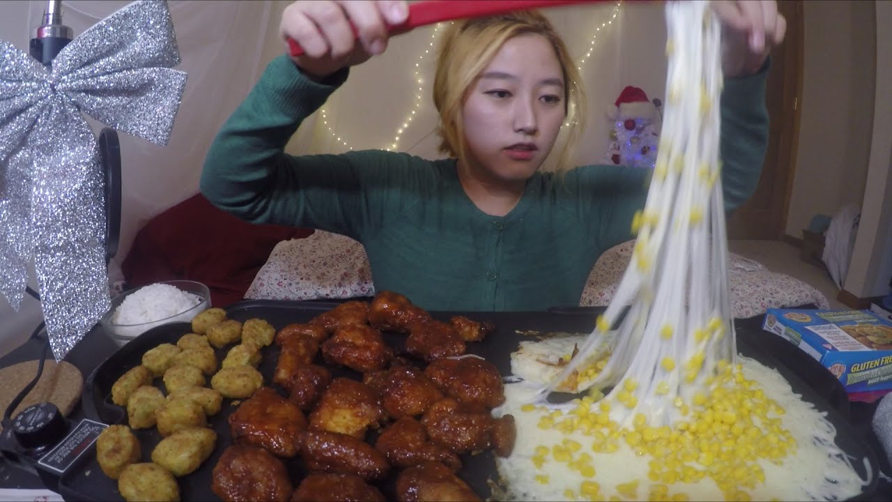 Corn Mozzarella Fondue + Chicken | MUKBANG