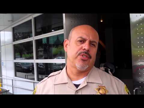 070715p3 DEM  Sheriff Officer  ---  NO ONE IN CHARGE RIGHT NOW  - Surprised ???