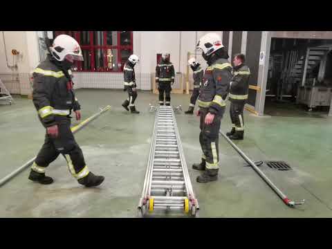 Online Dienstbetrieb - Tragbare Leitern am Löschfahrzeug