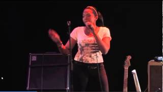 Jeanette Coron - Performing In Norway, Not That Kind Of Girl (Live)