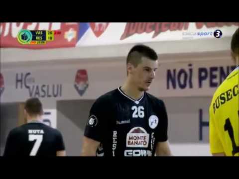 Dusan Trifkovic / Right Back