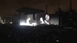 Exige Roger Waters a EPN