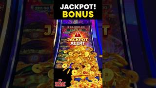 JACKPOT ALERT: Magic Treasures Gold pays out HUGE! 🚨💸 #slots #shorts