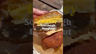 バークレー🇺🇸サワードウドーナツを食べられるおしゃれスポット🍩🍔 ドーナツなのに軽い不思議