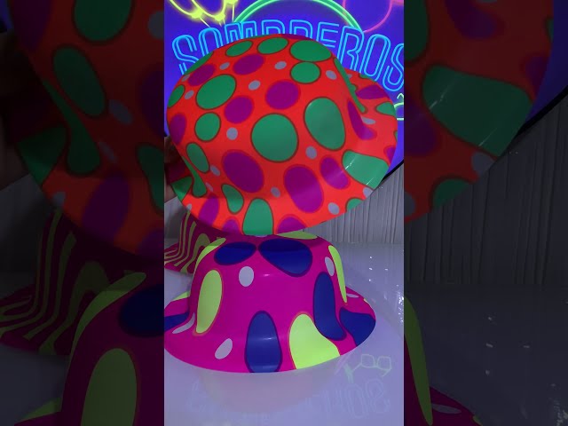 Vídeo relacionado con Boland 00941 - Sombrero Feliz Cumpleaños, sombrero para el cumpleaños, dorado, con purpurina, banda blanca y negra con escritura, accesorio, regalo, traje, fiesta