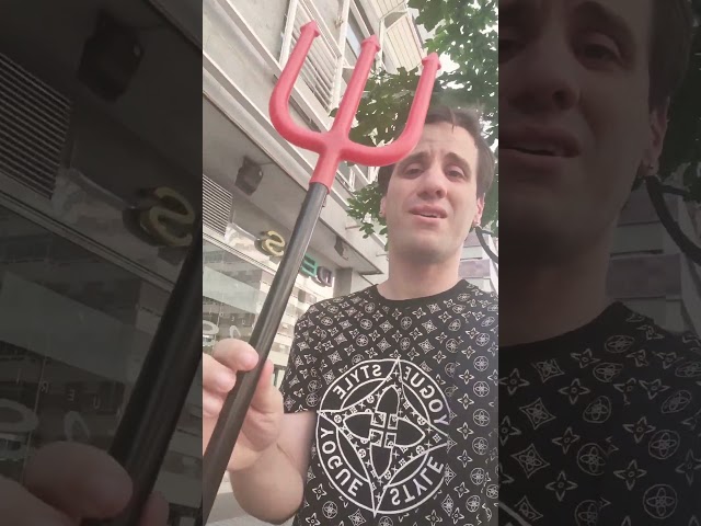 Vídeo relacionado con viving-93518 Tridente De Demonio Desmontable Talla 107 Cm, Liso, Multicolor (1)