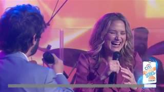 Josh Groban and Jennifer Nettles sing ‘99 Years’ live