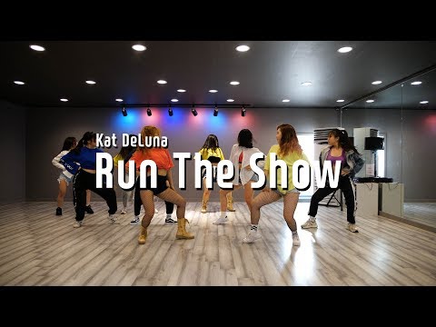 Kat Deluna - Run The Show l Girls Hiphop (Bom)