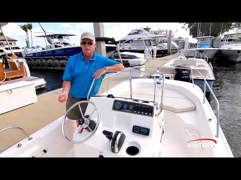 Boston Whaler 170 Montauk video