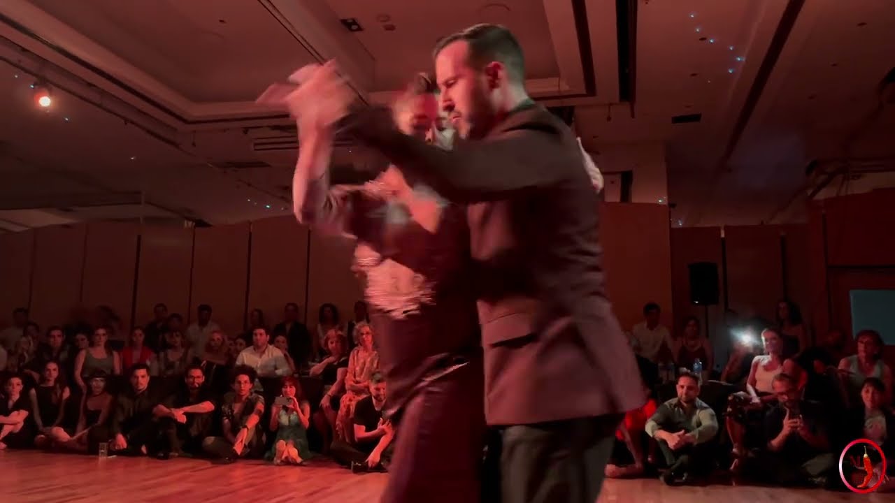 FACUNDO PINERO Y VANESSA VILLALBA  ... CHIQUE