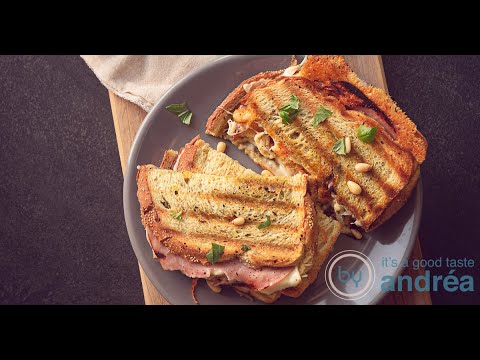 Grilled sandwich with Camembert