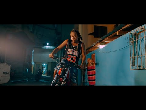 Kaly Ocho - ATRA DE LO MIO (Video Oficial)