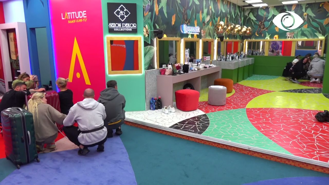 Ermiona në tualet, banorët shkrihen së qeshuri me batuta