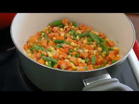  11/17/2025 PANTRY COOKING, QUICK CHICKEN & SWEET POTATO CHOWDER - MY CHEAP SOUP FOR THE WEEK