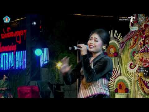 Bertaut - Indira Meisya