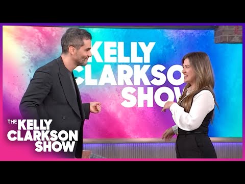 Wagner Moura & Kelly Clarkson Impromptu Samba Dance!