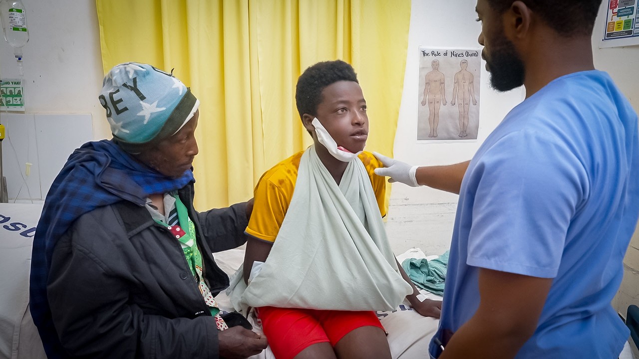Making a Sling - Emergency Care Series