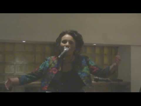 Laura White - 'Like a Song I'm Lovin' U'