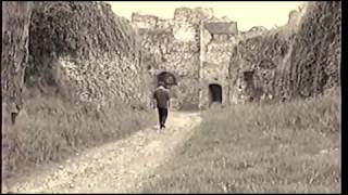 preview picture of video 'la visite intérieure du vieux château de Arques la bataille en 1999'