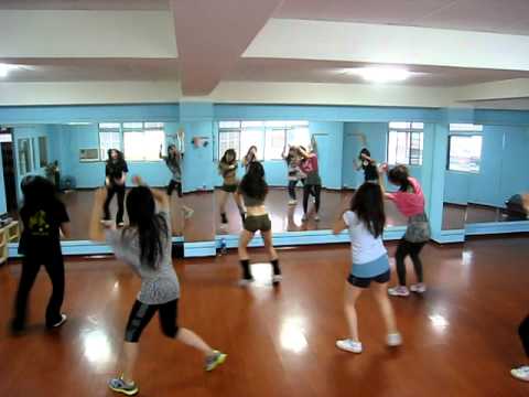 111218  包班 炫雅  Change 前段