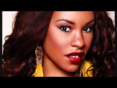 Lina - Stranger On Earth