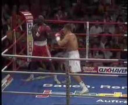 Khoren Gevor knocks out an african fighter