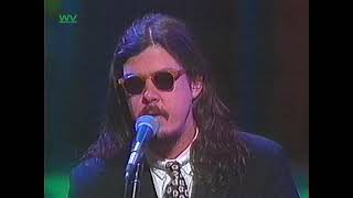 Paul Leary and Gibby Haynes Perform &quot;The Wooden Song&quot; Live on The Headbangers Ball (1993)