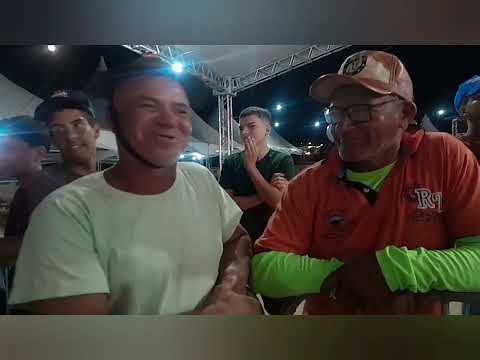 EU OLHANDO O EVENTO AQUI EM SOLEDADE PB