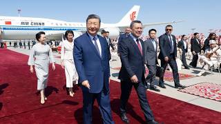 Xi Jinping llega a Biskek para asistir a Cumbre de OCS y realizar una visita de Estado a Kirguistán