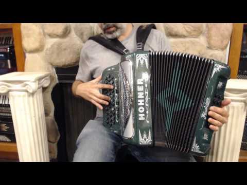 HANCTTSSCRBFE - Hohner Anacleto Rey del Norte TT Green Scarab  Fa Mi 34 12