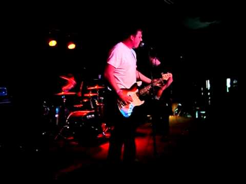 The Brokedowns - live at Fest 9