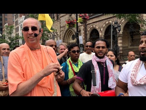 H.H. Niranjana Swami leads kirtan at Boston Ratha Yatra - 6/30/2019