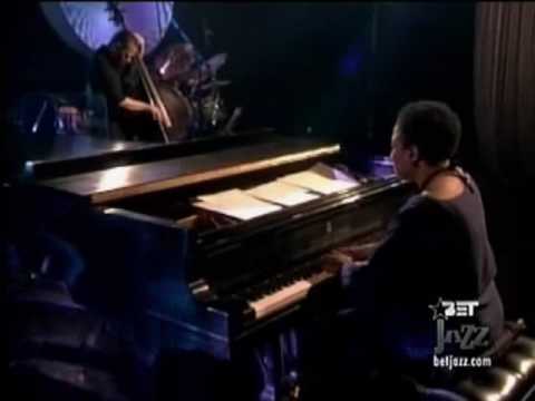 Geri Allen Trio -Spider ( live) online metal music video by GERI ALLEN