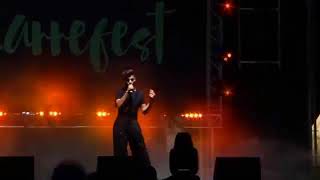 Agoney Hernández canta "Eloise" en el Carrefest 2018 en Castellón 7-7-18