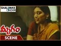 Mrugam Movie || Padmapriya And Her Family Dinner Scene || Aadhi Pinisetty || Shalimarcinema