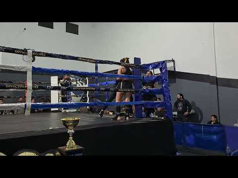 INVICTUS DE LUXE II Abril Manzanel II Kick Boxing Semiprofesional
