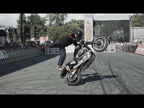 Andrei Kuzmin. Stuntriding on Harley Davidson. St. Petesburg Harley Days 2018