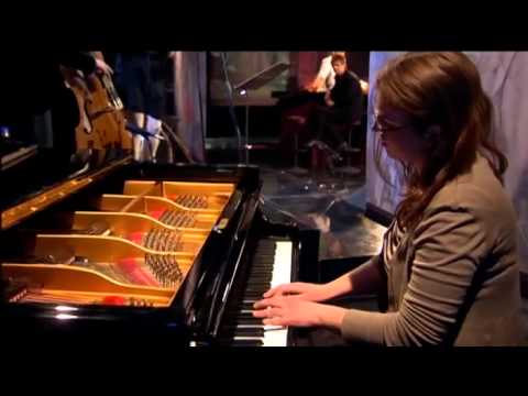 Jüri Üdi klubi: Anneliis Kits - "Aegajalt armastan"