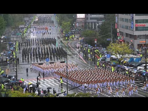 Coreia do Sul mostra poder com 1º primeiro desfile militar em uma década | AFP