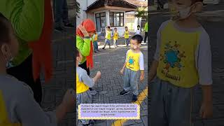 Download lagu PERMAINAN SUWIT ( BATU, GUNTING , KERTAS ) mp3