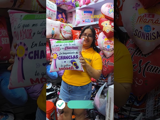 Vídeo relacionado con MUGFFINS Cojín Personalizable 40x40 cm para Youtuber Hombre Relleno Incluído - En Español - Mejor del Mundo - Regalo Original y Divertido